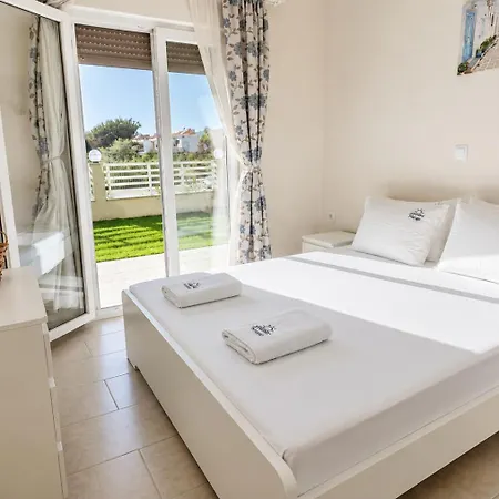 Mango Apartman *
