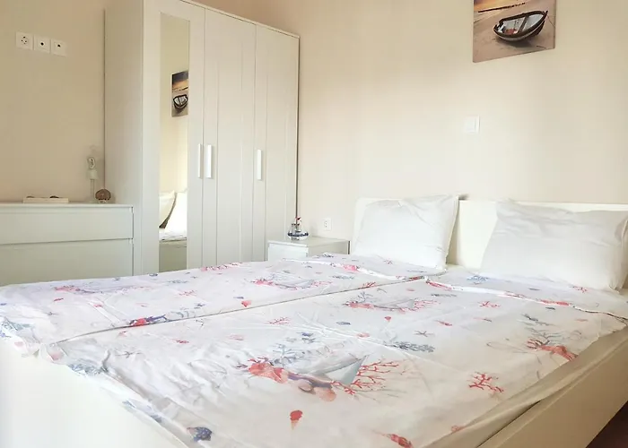 Mango Апартаменты Никити