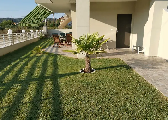 アパート Mango ニキティ